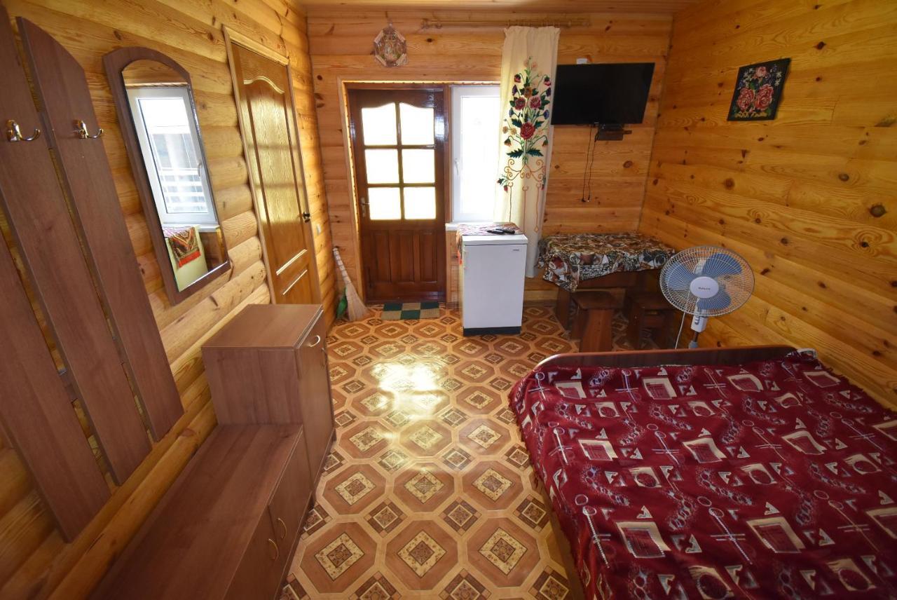 Guest House Shatsk Eksteriør billede